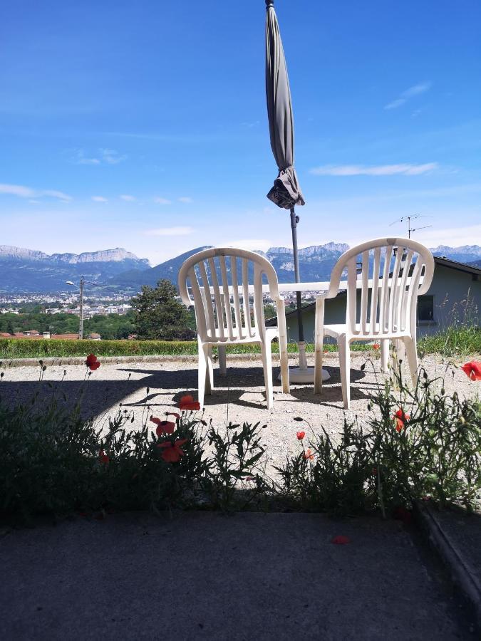 Studio Bellevue Appart Independant Renove 2024 Piscine Parking Proche Centre Annecy Poisy Luaran gambar